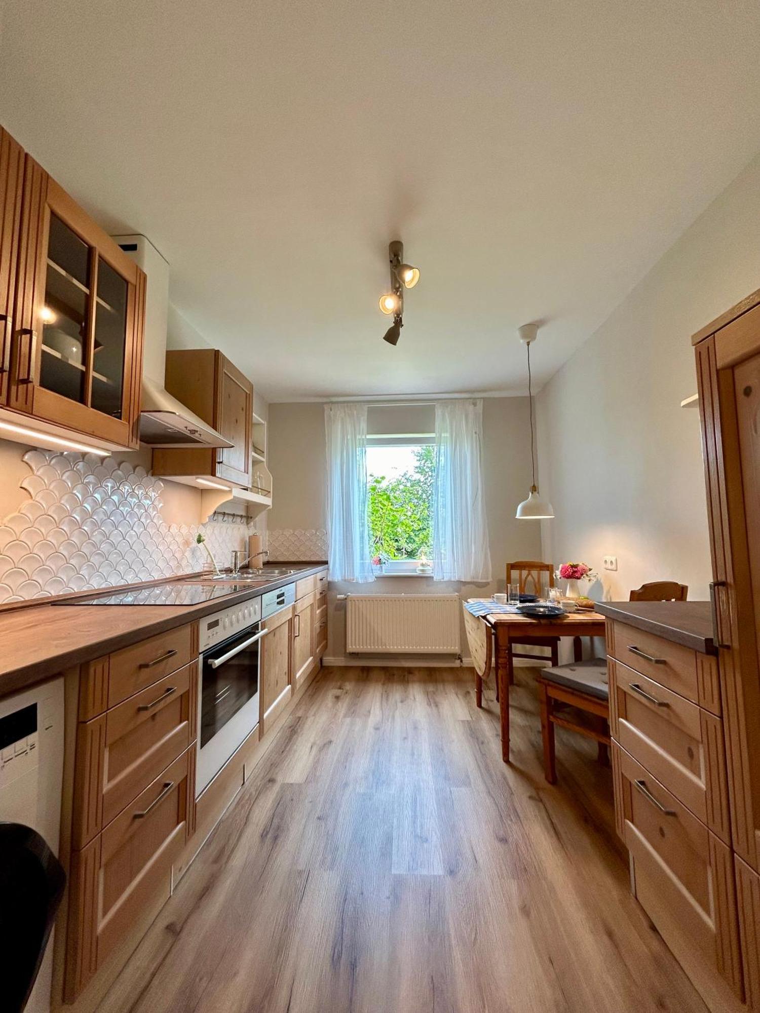 Liten Lind - In Sahlenburg Apartment